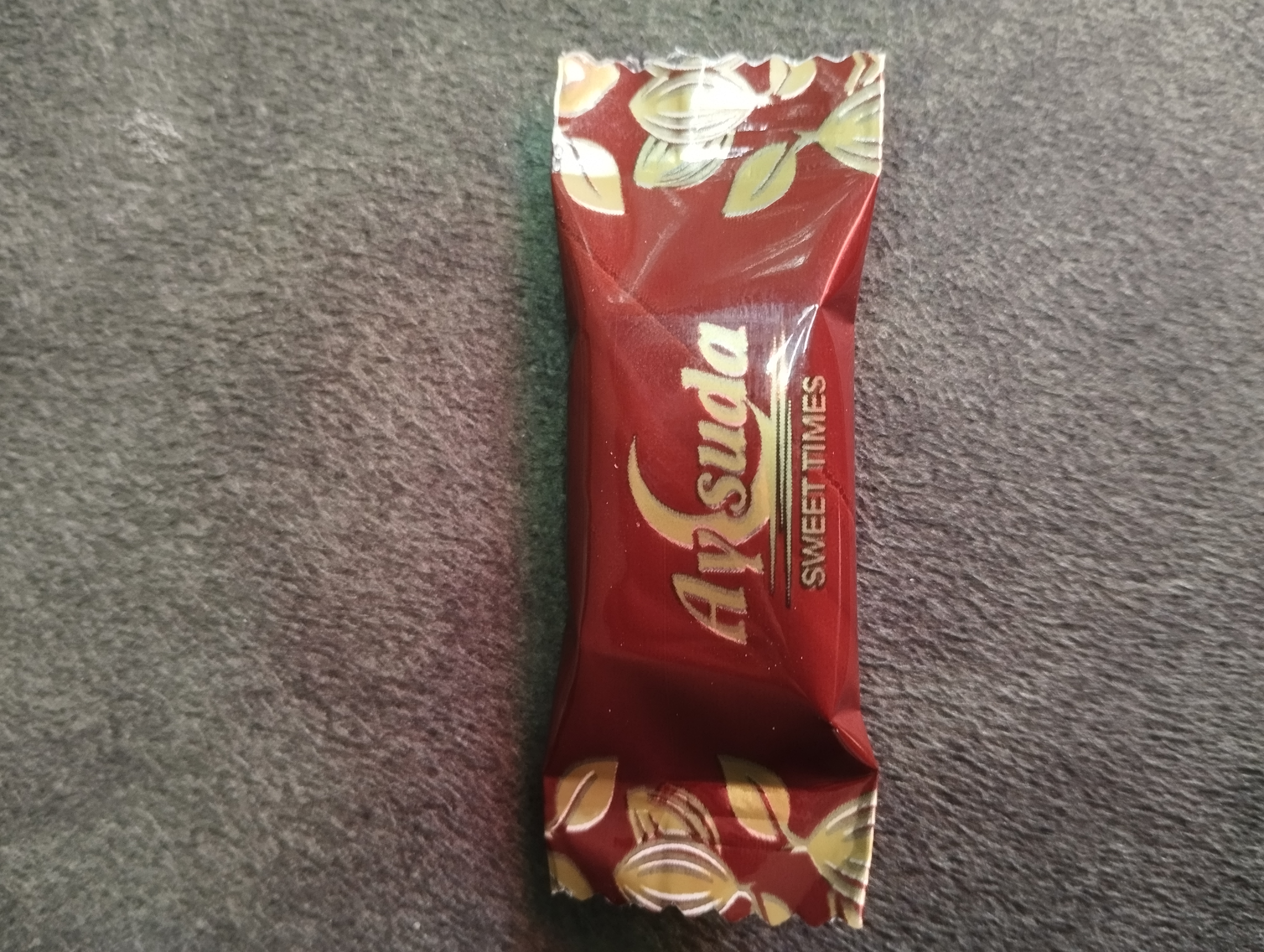 شکلات 3 گرمی آسودا شیری بسته 400گرمی